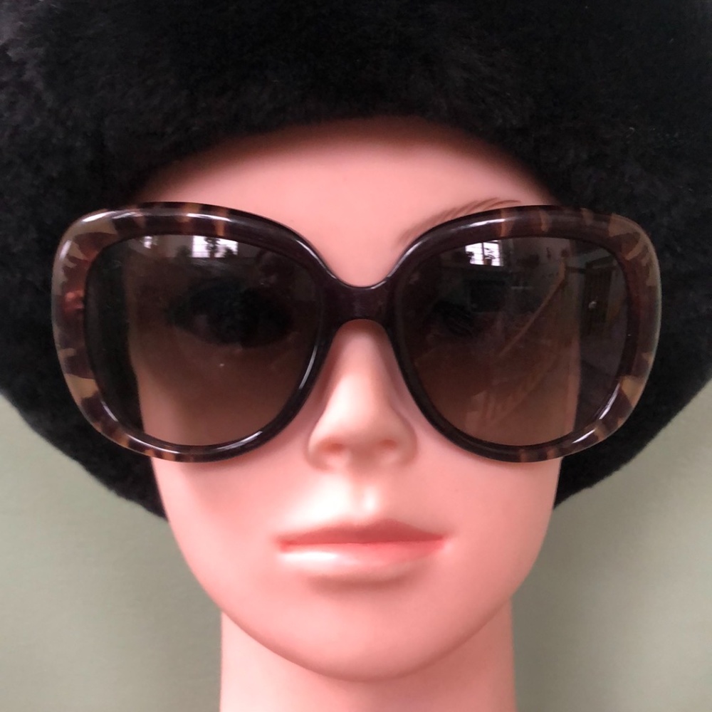 Dior Oversized Sunglasses - Picture 3 of 12